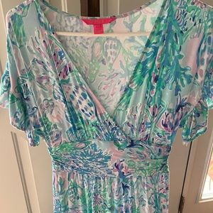 Excellent used condition Lilly Pulitzer stretchy cotton maxi dress size small.
